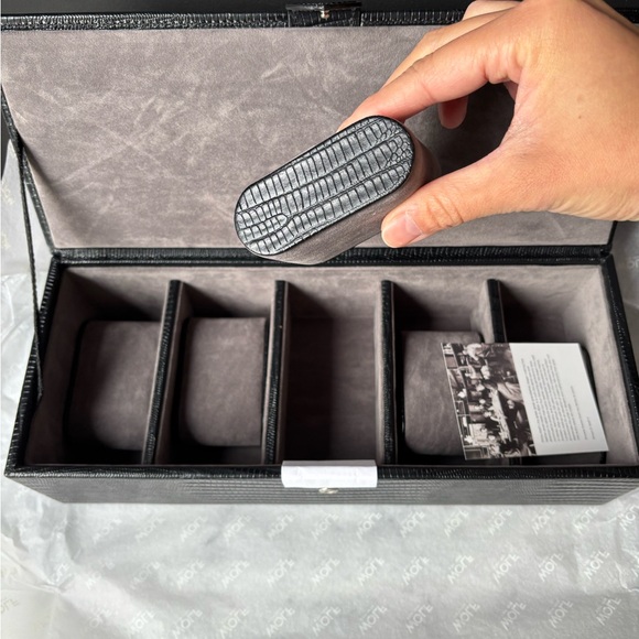 WOLF Textured Black 5pc Watch Box NEW - Picture 5 of 5
